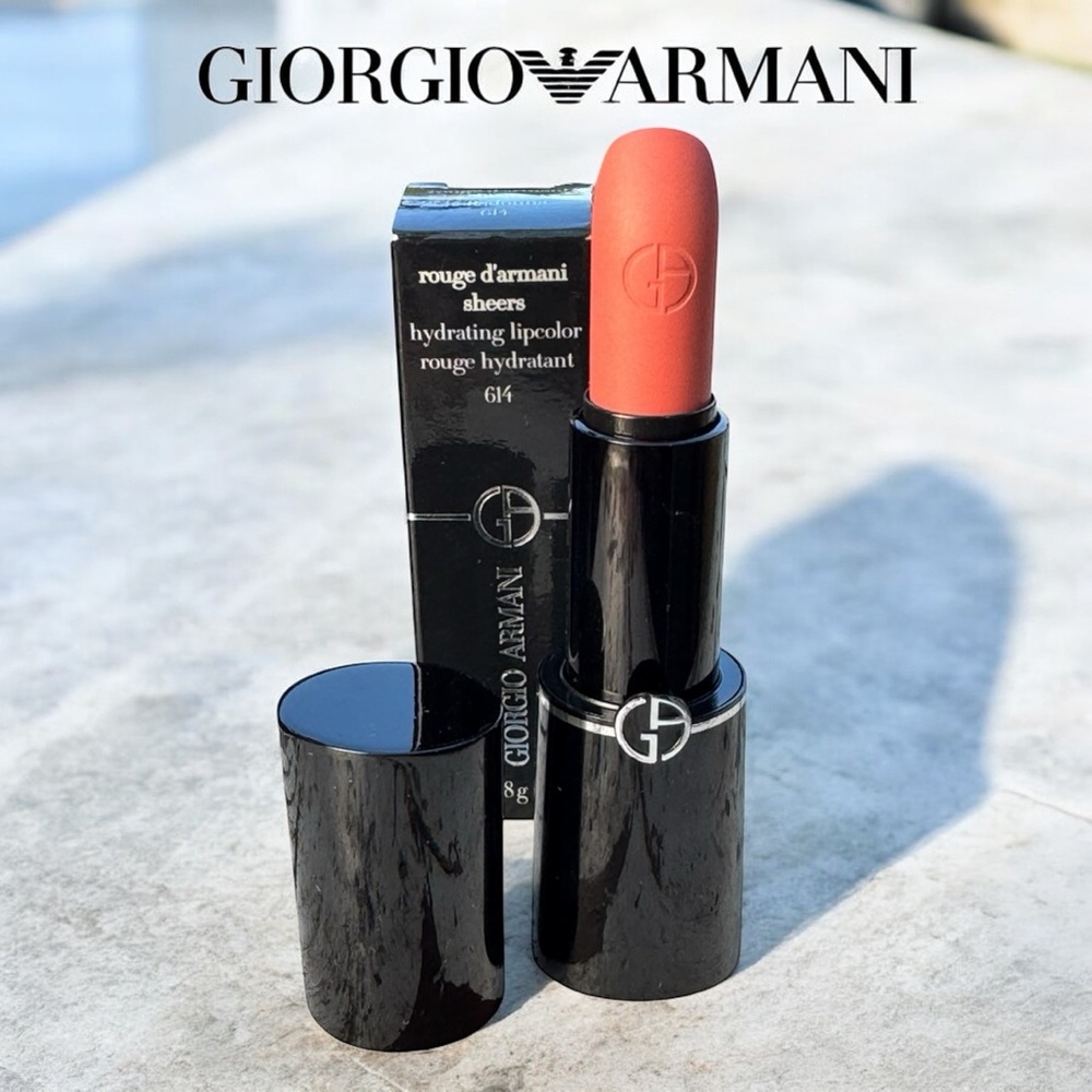 Giorgio Armani Rouge D'Armani Sheers
Hydrating Lipcolor in 614 Belladonna NIB